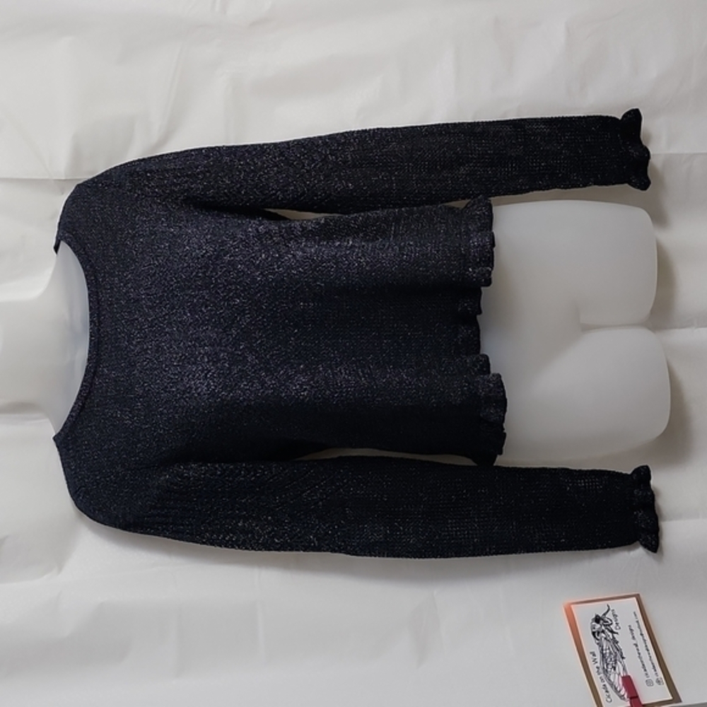 AMERICAN EAGLE OUTFITTERS knitted black top with frills, SIZE: SMALL, Details!!!
